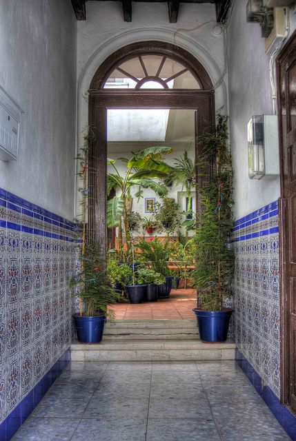 azulejos andaluces para pasillos