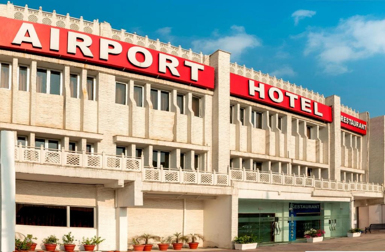 airport hotels